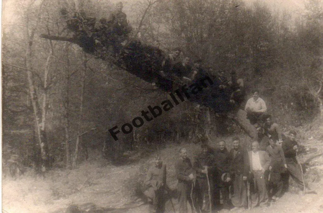 Сборы в Сочи . Шахтер Сталино ( Донецк ) . 1947 год. ОРИГИНАЛ . (3)