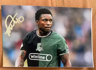 Автограф Олусегун