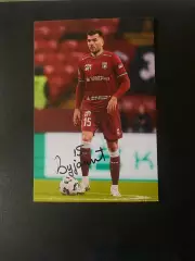 Автограф Вуячич