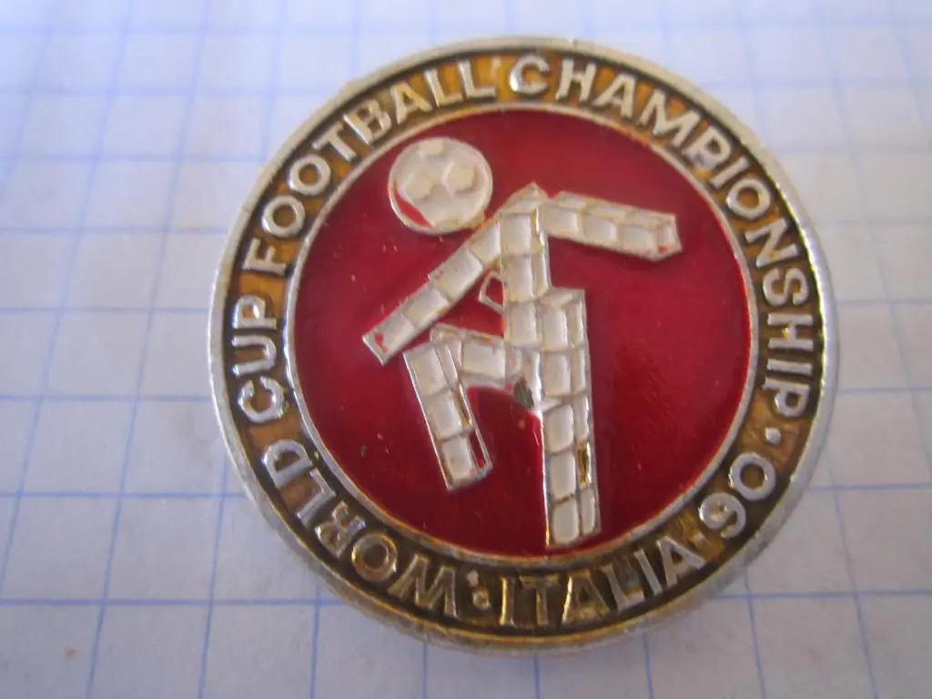 Значок. Чемпионат мира. Италия 90.