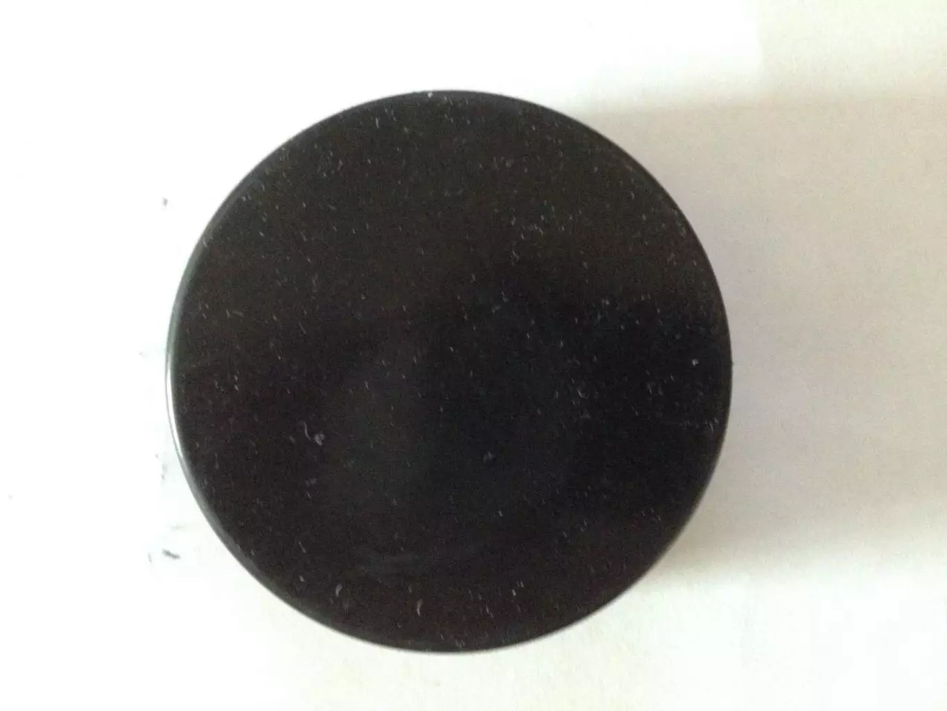 Шайба хоккейная. Олимпиада Сочи 2014 г. (на подставке). 3