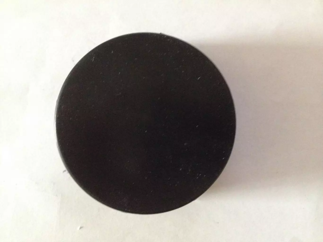 Шайба хоккейная. Энергия Карловы Вары. 20 сезонов в Экстра лиге 1997 - 2017г. 1