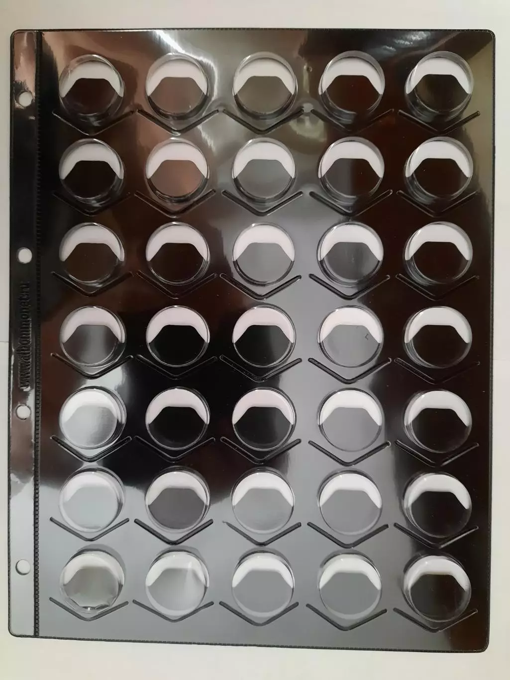 Лист для пивных пробок. На 35 пробок. Формат GRAND.