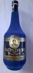 Бутылка (пустая) от коньяка Багратион. Середина 90-х.