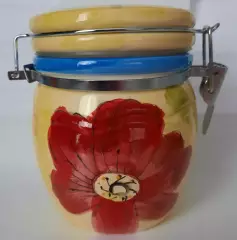 Банка с клипсой - застёжкой (керамика).