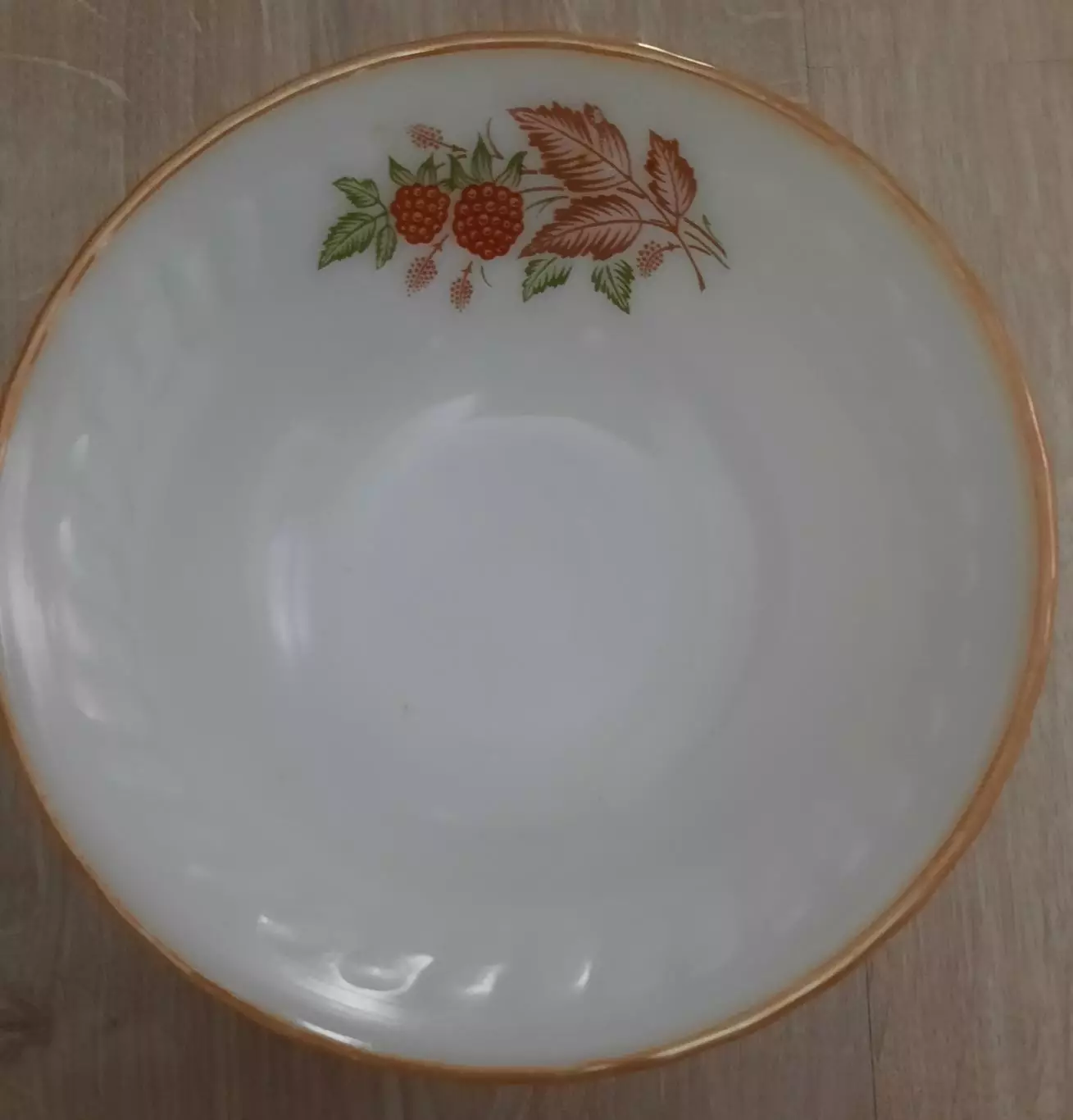 Тарелка глубокая.