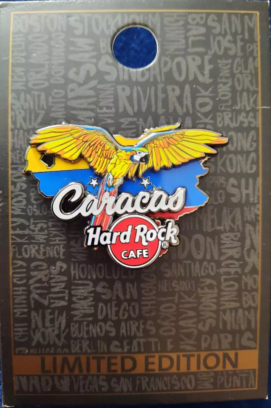 Значок Хард Рок Кафе «hard rock cafe» Каракас. Венесуэла.