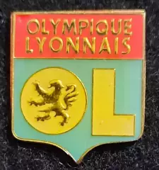 Значок Ф.К. Олимпик Лион Франция. (производство Китай).