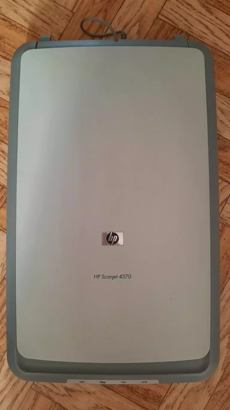 Сканер HP Scanjet 4370