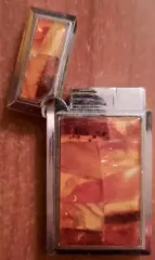 Зажигалка газовая.