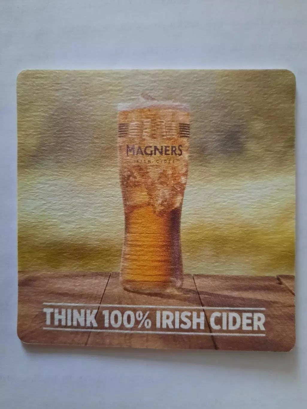 Бирдекель (подставка под пивной стакан/бокал). Пиво Магнерс. Вид 1