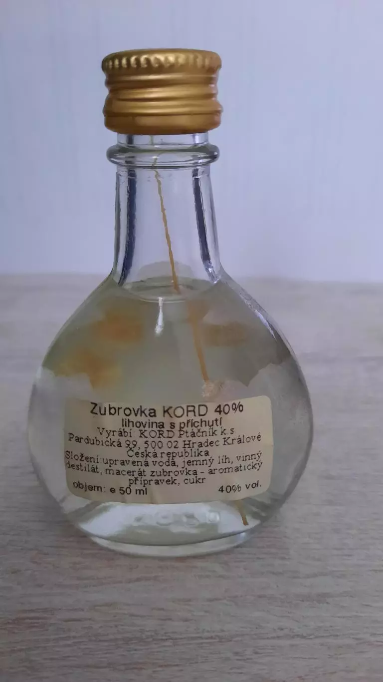 Мини бутылочка (30) 1