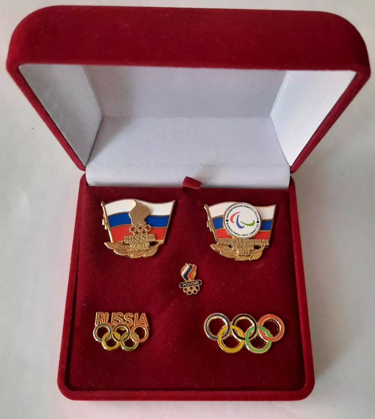 Официальные значки ОКР России. Лондон 2012