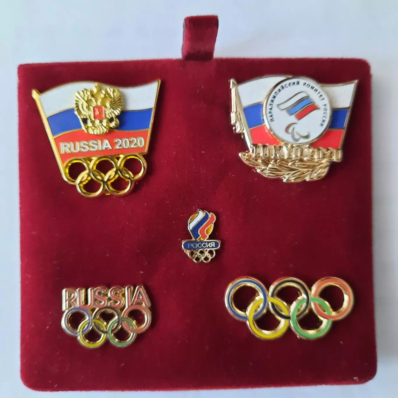Официальные значки ОКР России. Токио 2020 1