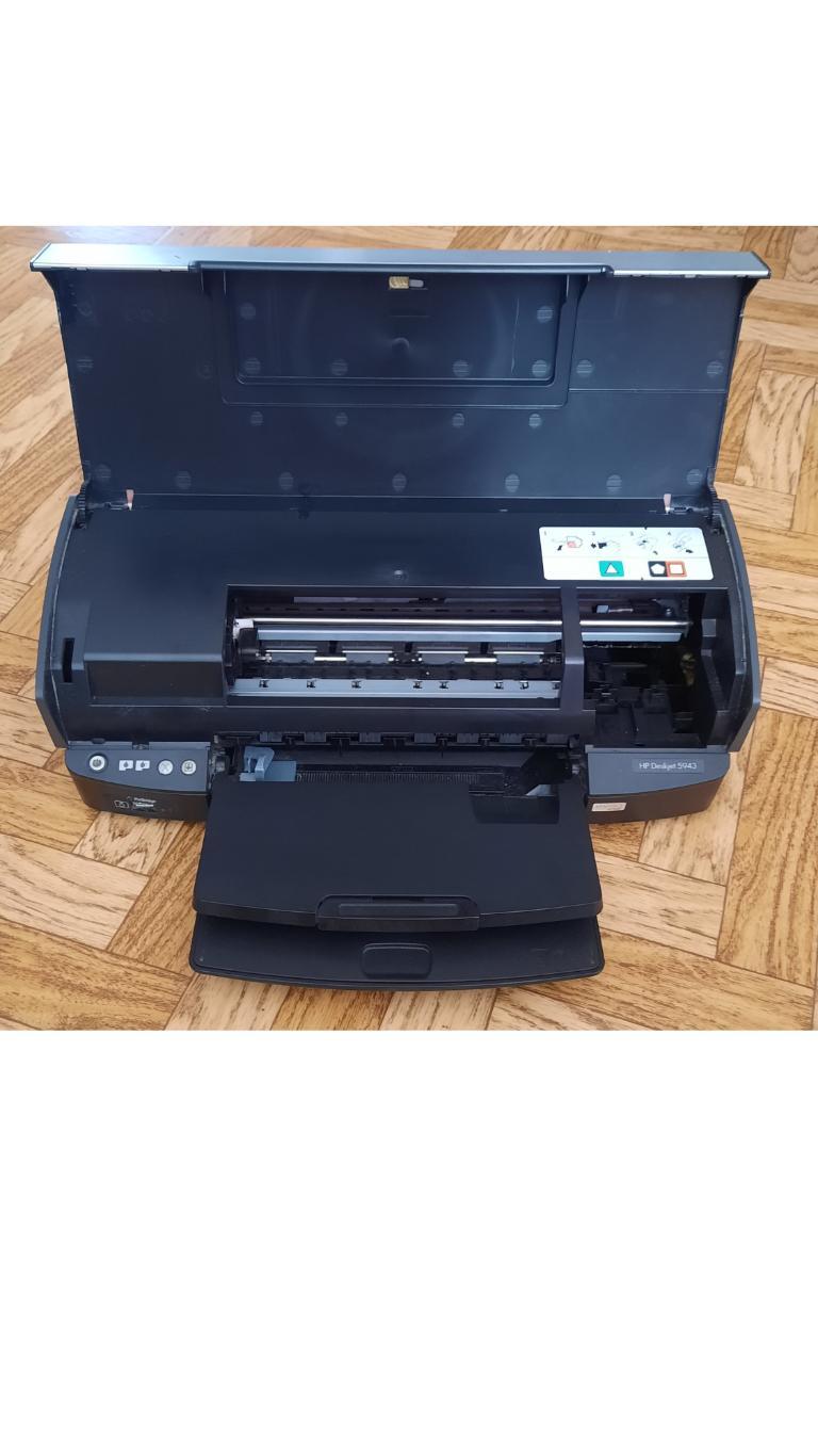 Принтер струйный, цветной HP Deskjet 5943 2