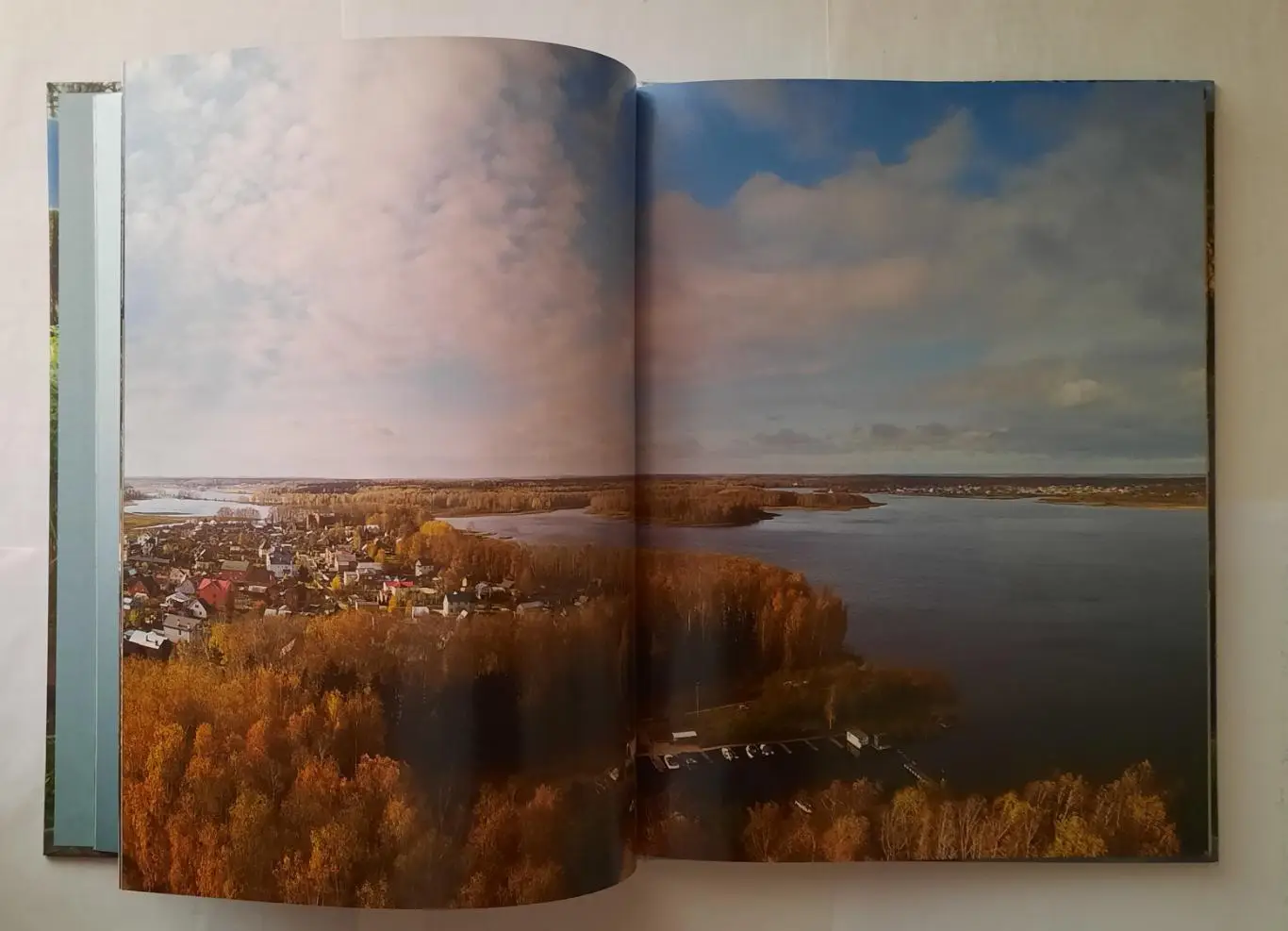 Книга - фотоальбом «По берегам Мытищинских рек» 2