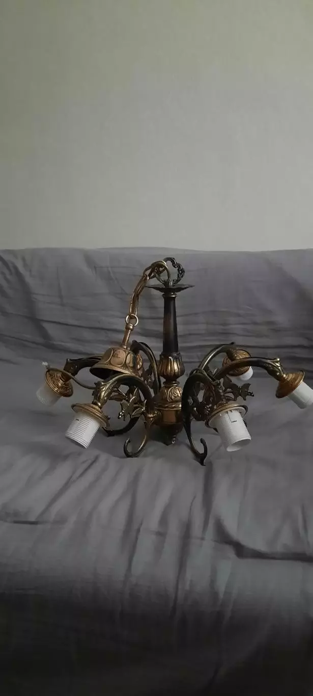 Люстра 6- и рожковая. 2