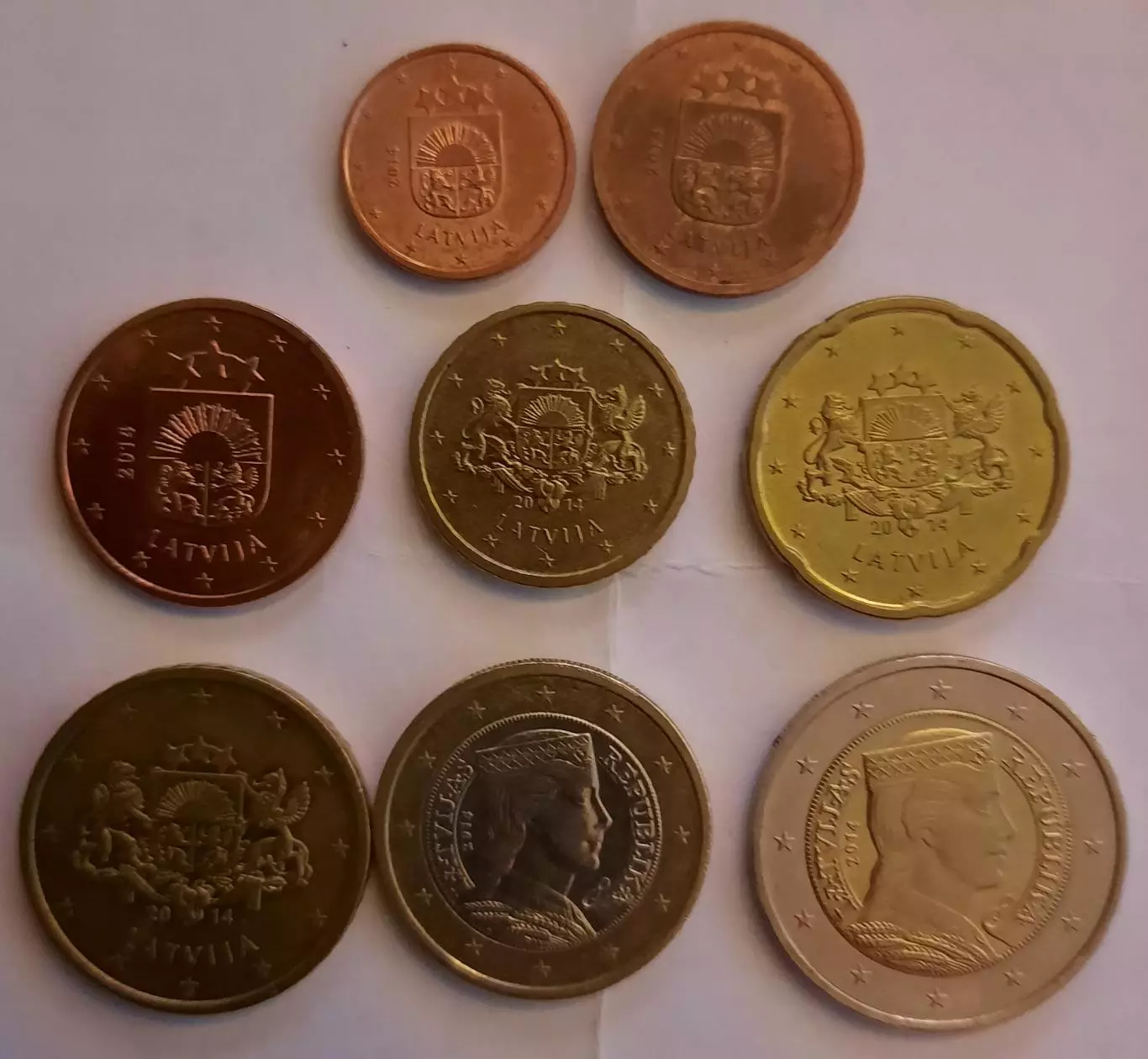 Латвия комплект монет евро (в обращении не были).