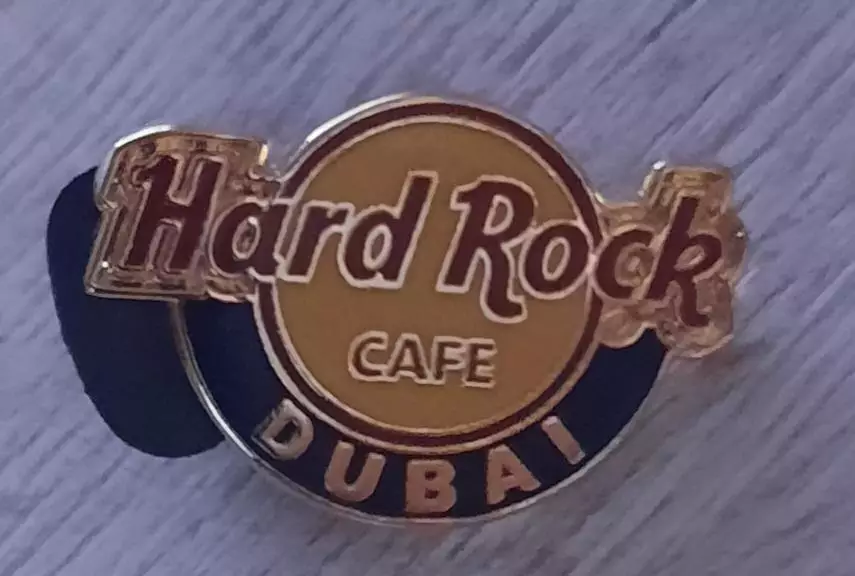 Значок Хард Рок Кафе «hard rock cafe» Дубай. Логотип (мини).