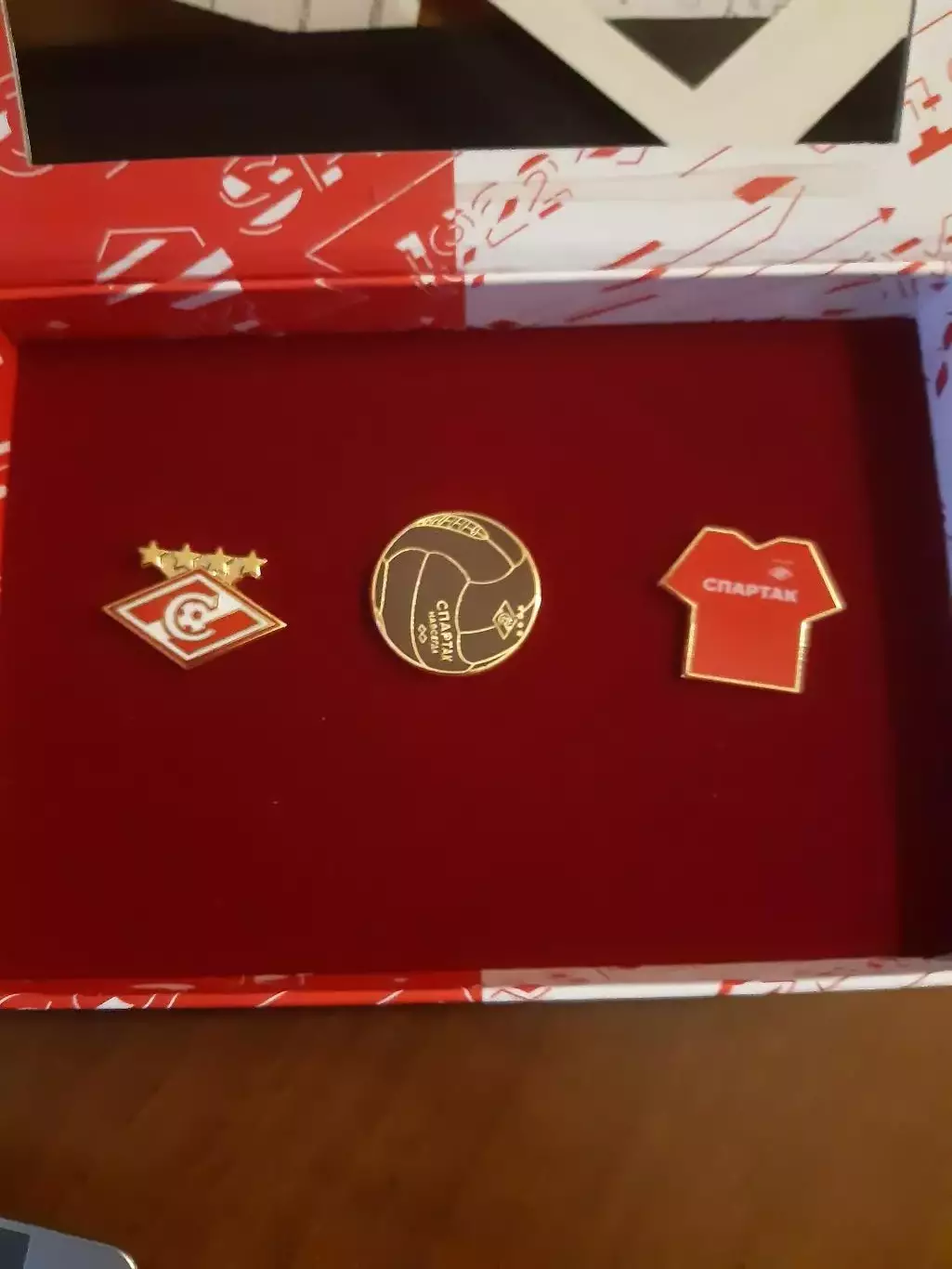 Набор Официальных значков ФК Спартак Москва 4