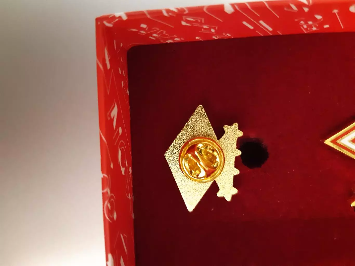 Набор Официальный значок + брелок ФК Спартак Москва 2