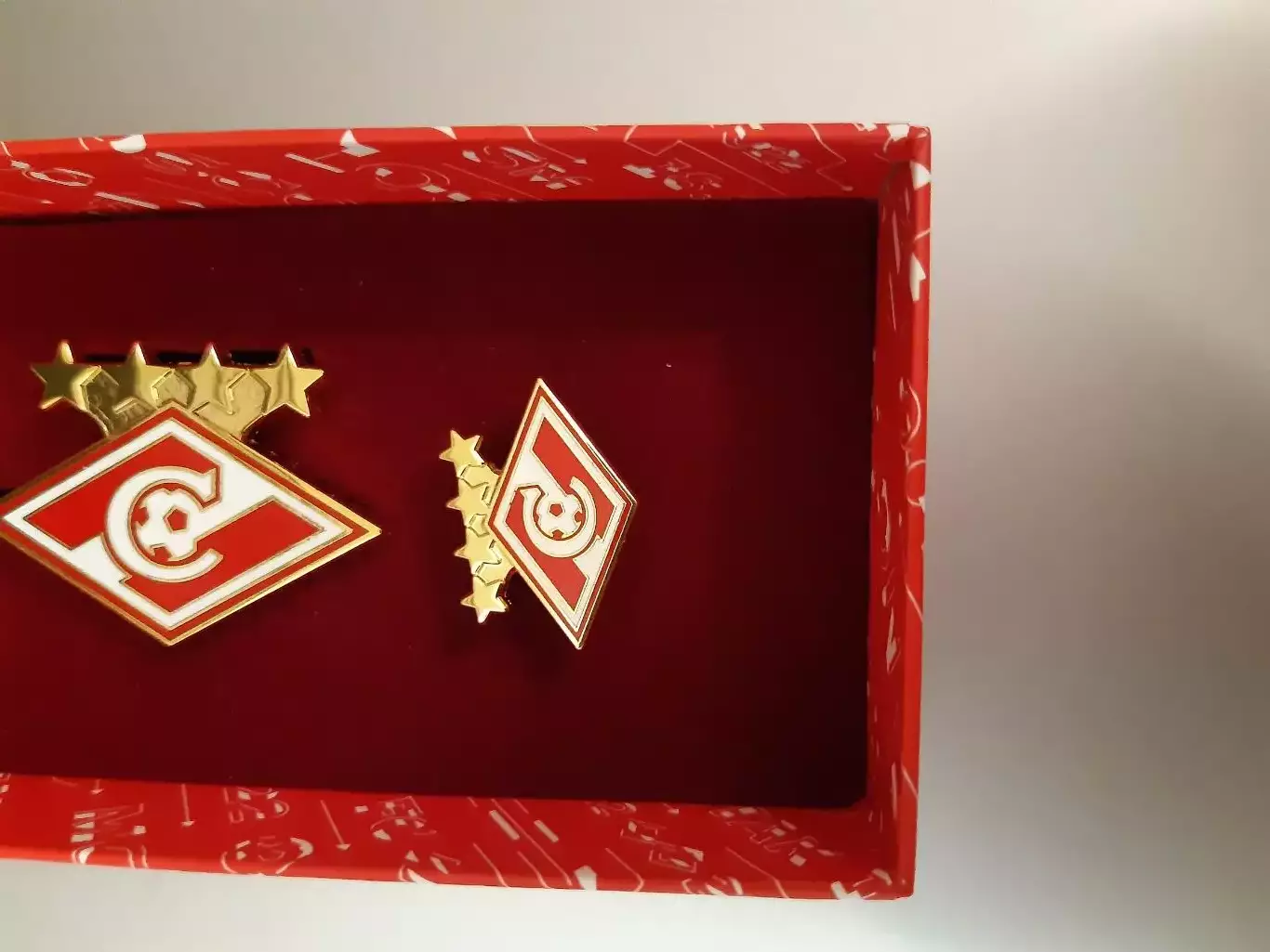 Набор Официальный значок + брелок ФК Спартак Москва 3