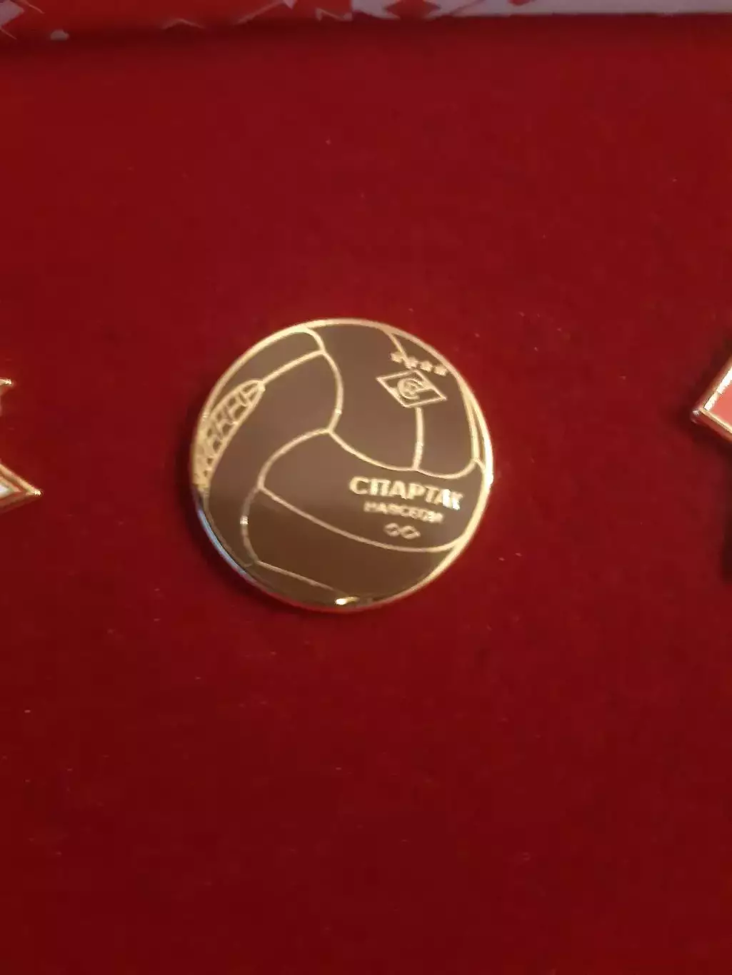 Набор Официальных значков ФК Спартак Москва 3