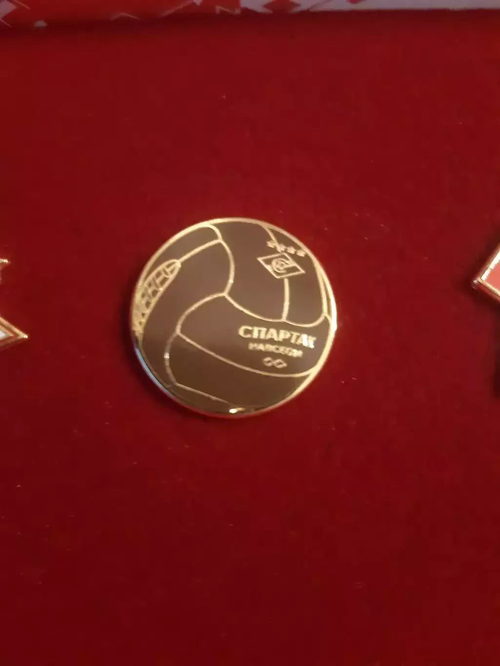 Набор Официальных значков ФК Спартак Москва 3