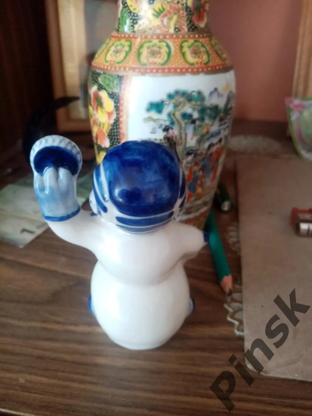 Фарфоровая статуэтка снеговик Известия 1990, год 1