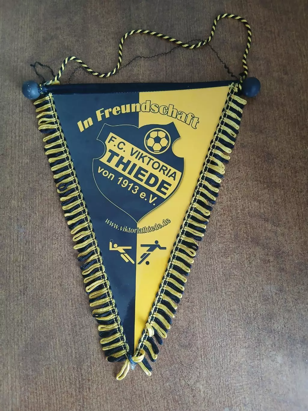 ВЫМПЕЛ ФК,,ВИКТОРИЯ, 1