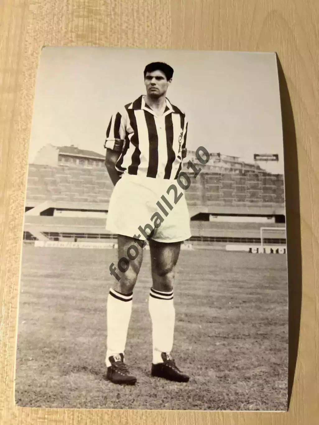 Футбол. фото футболист Сандро Сальвадоре Ювентус 1960-х годах