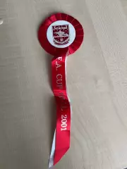 Знак футбол. Арсенал Лондон финал кубок Англии 2001 (официальный)