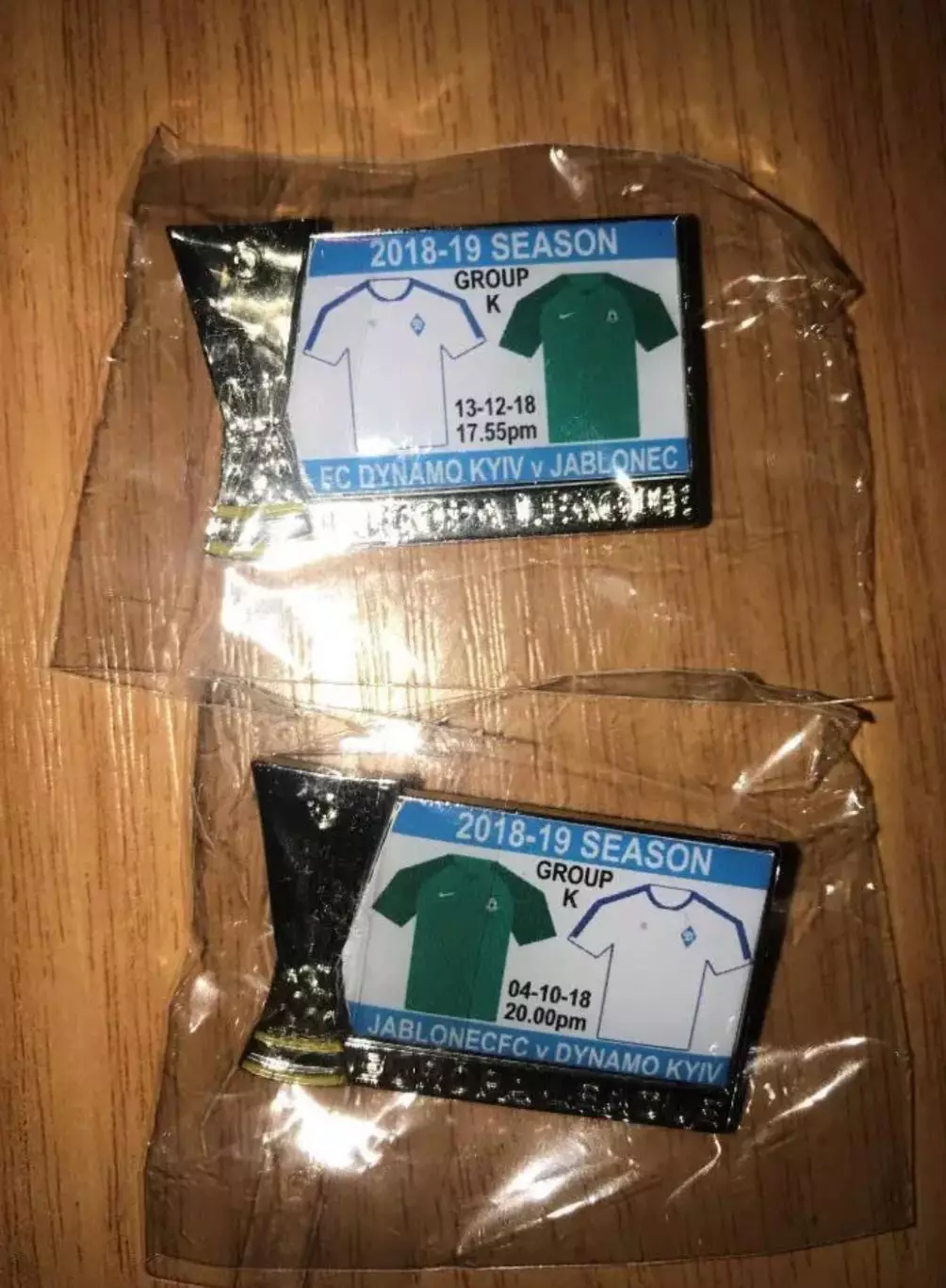 Знак (2шт) Динамо Киев - Яблонец + Яблонец - Динамо 2018-2019 Лига Европы