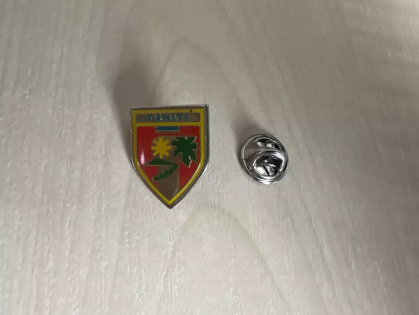 Футбол. Знак Федерация футбола Таити