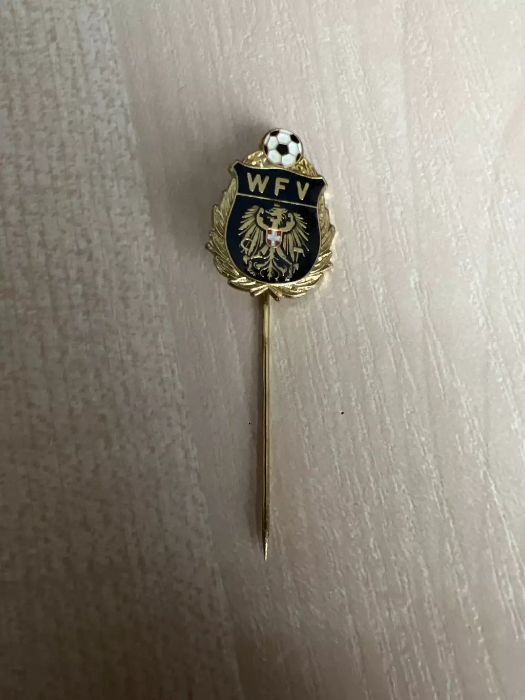 Футбол. Знак Федерация футбола #4 региональная Австрия