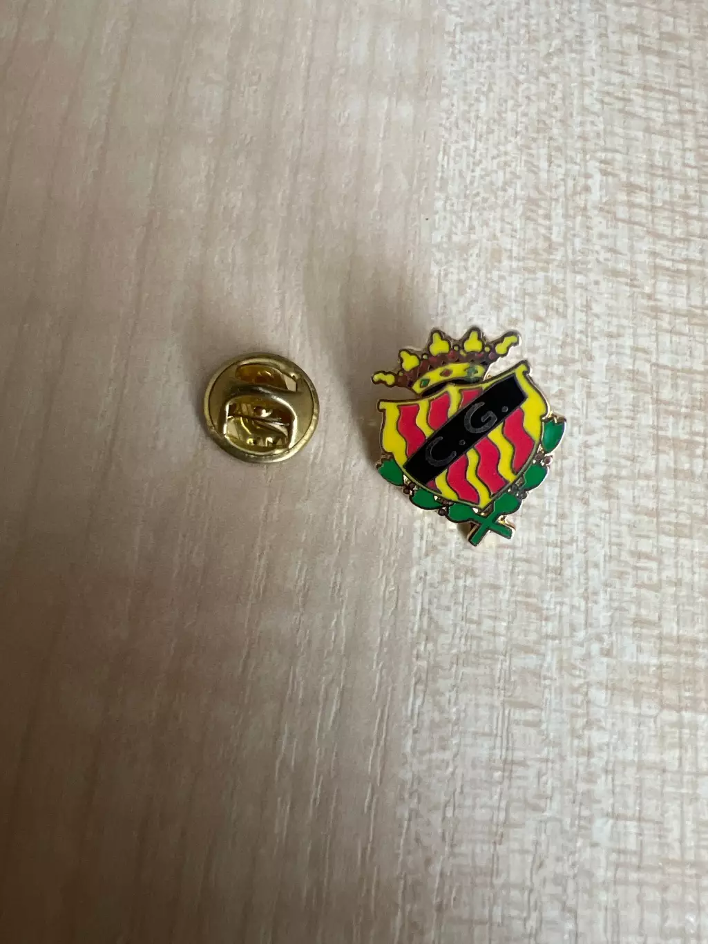 Футбол. Знак. Гимнастико Таррагона Испания