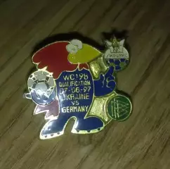 Знак футбол. Украина - Германия 1997 оригинал
