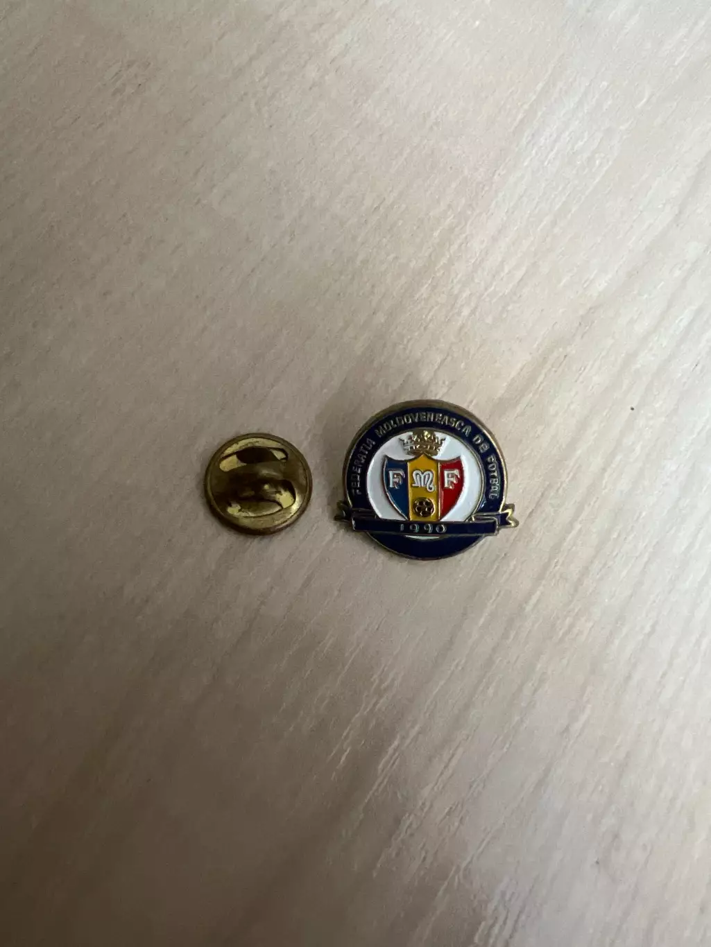 Футбол. Знак Федерация футбола Молдова (официальный)