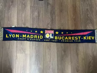 Шарф Лион - Динамо Киев - Стяуа - Реал 2006