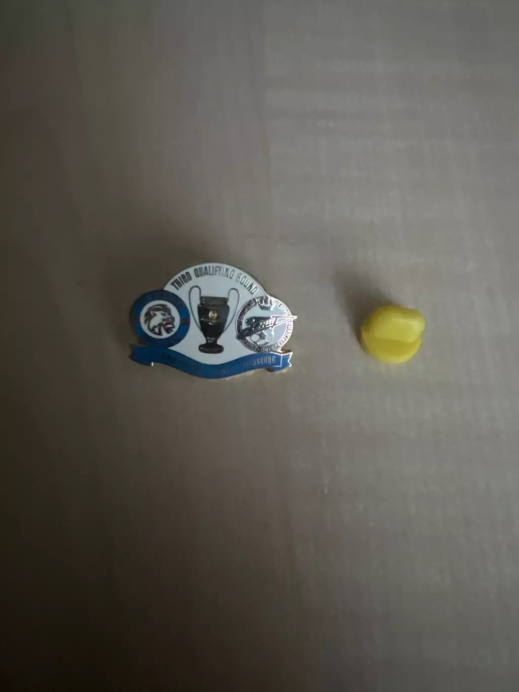 знак Униря Румыния - Зенит Санкт-Петербург 2010-2011