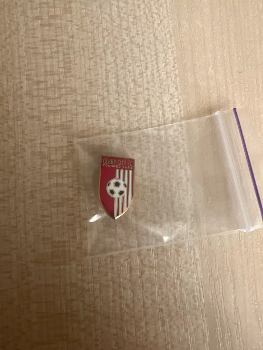 Знак Дерри Сити Ирландия (заколка)