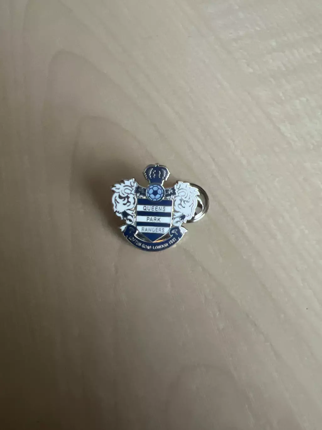 Знак Квин Парк Рейнджерс Англия