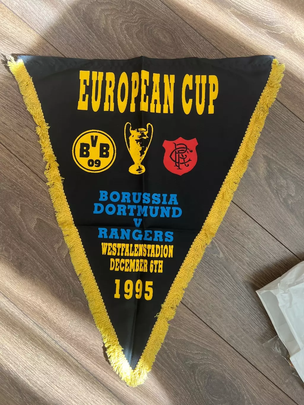 Вымпел Боруссия Дортмунд - Рейнджерс Шотландия 1995