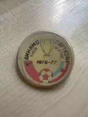 Футбол. Знак Динамо Киев - Партизан Белград 1976-1977