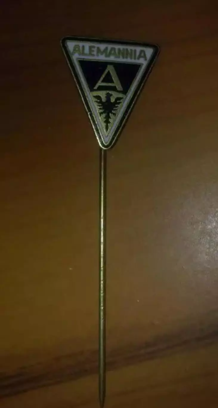 Футбол. Знак Алеманния Германия (старый, на игле)