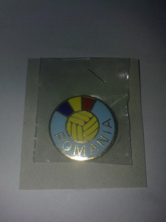 Знак Федерация Футбола Румыния (большой, из набора)