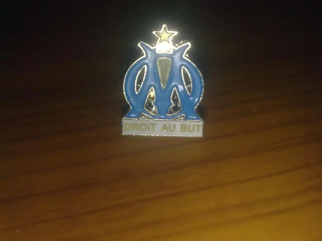 Футбол. Знак. Марсель Франция