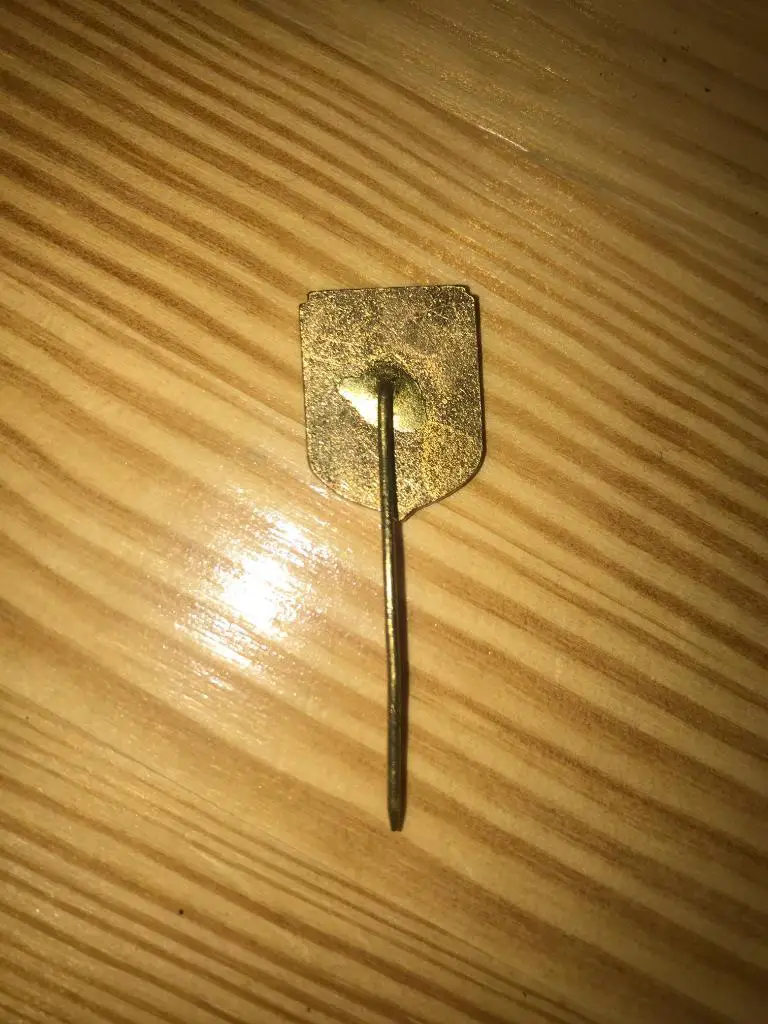 Футбол. Знак Ньюкасл Англия (старый, на игле) 1