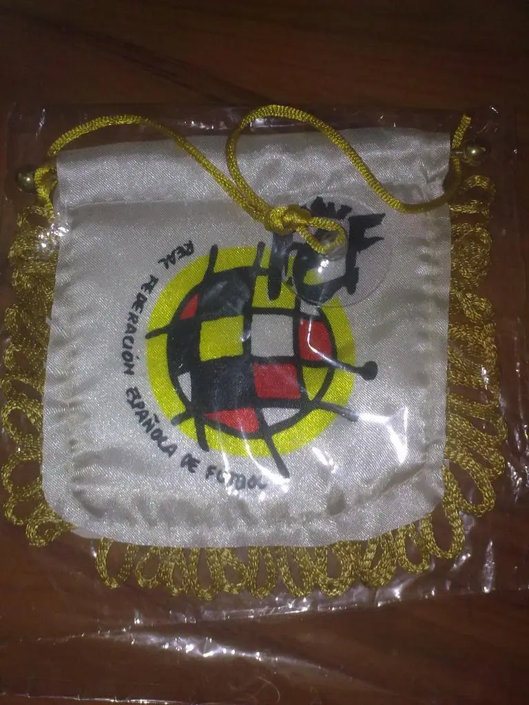 Вымпел федерация футбола Испания (официальный)