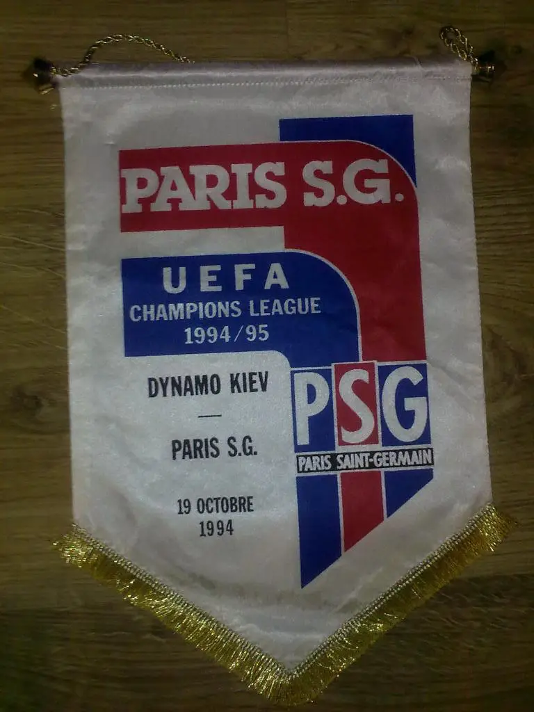 Вымпел Динамо Киев - ПСЖ Франция 1994 Лига Чемпионов (изготовлен во Франции)